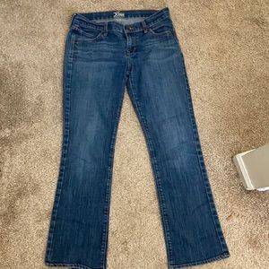 Old Navy Women’s The Diva Jeans Size 6R